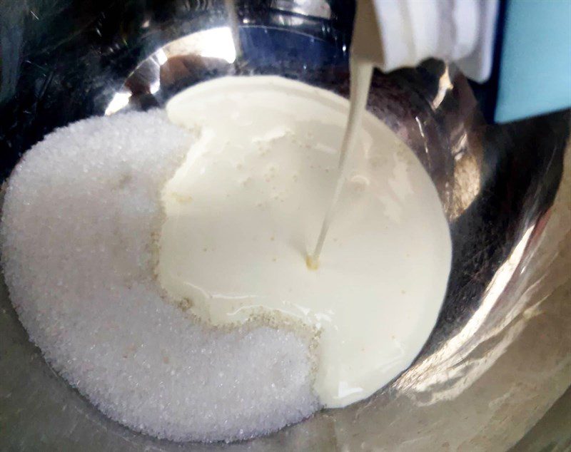 Step 2 Whip cream Ice cream