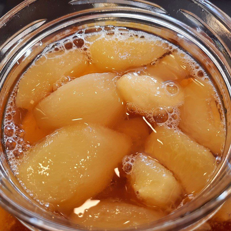 Step 4 Soaking Peaches Soaked peaches (recipe shared by user)