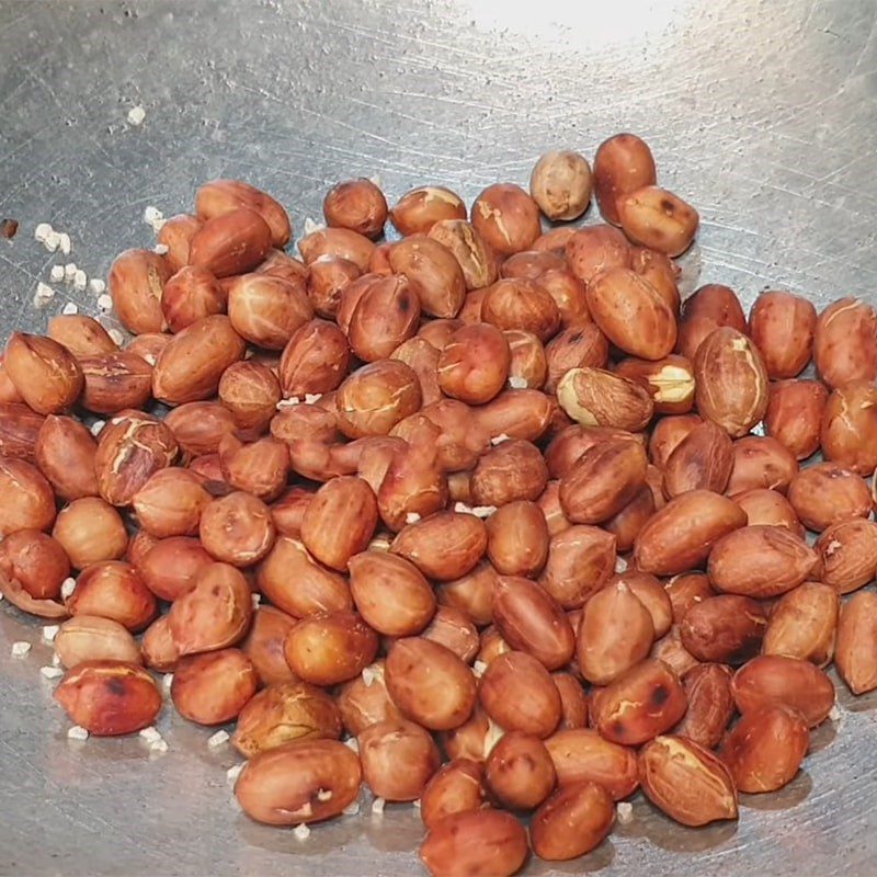 Step 3 Roast peanuts with chili salt Roasted peanut with chili salt