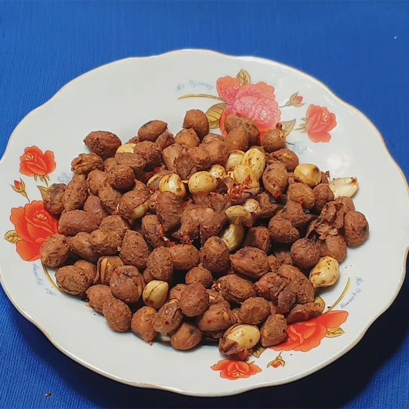 Step 4 Final product Roasted peanuts with chili salt