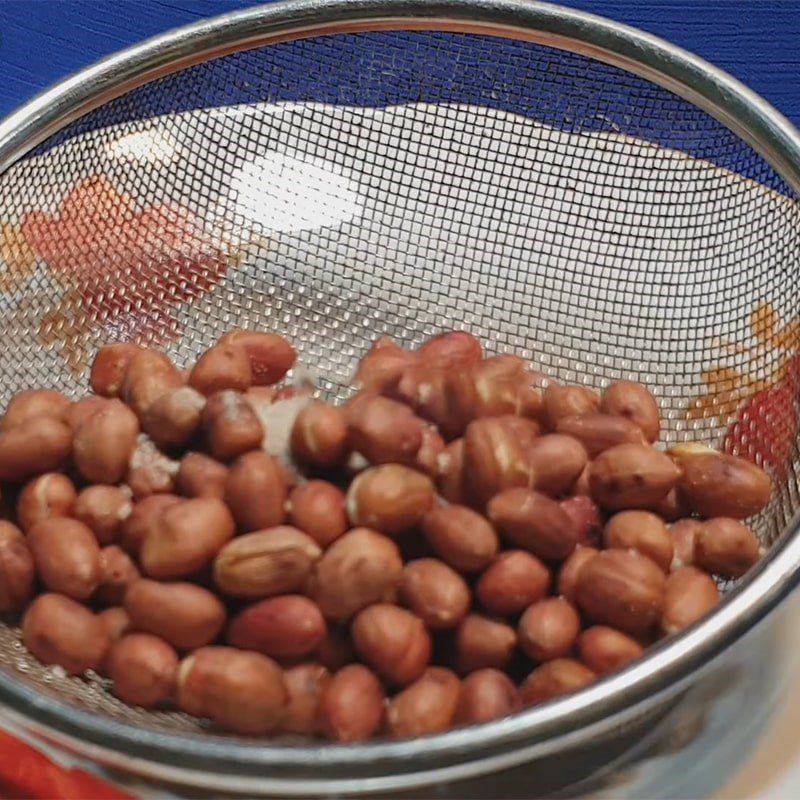 Step 1 Roast peanuts with salt Salted roasted peanuts with chili
