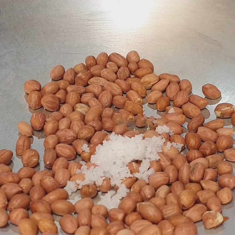 Step 1 Roast peanuts with salt Salted roasted peanuts with chili