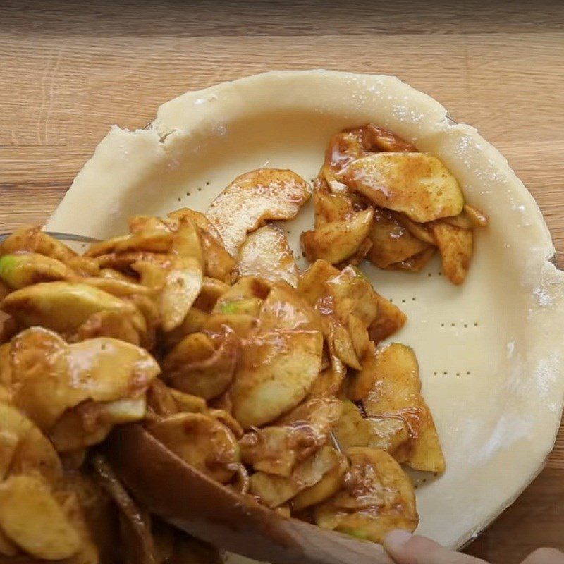Step 5 Pouring into the mold for Vegan Apple Pie