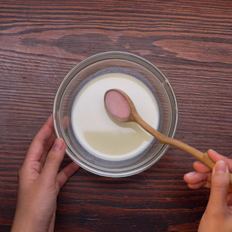 Step 2 Pouring into Molds for Thai Tofu with Black Sugar Pearls