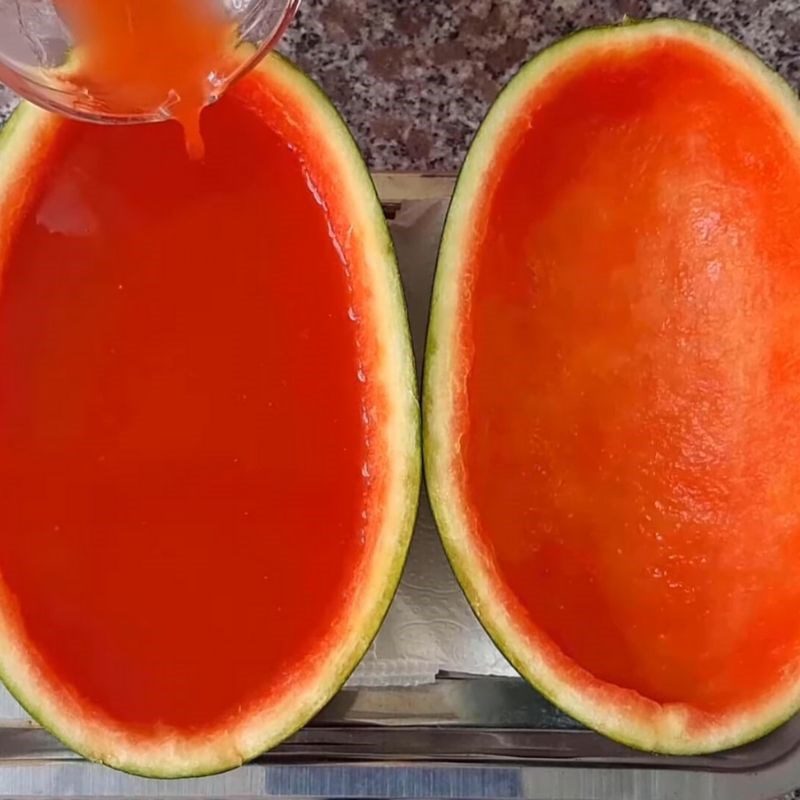 Step 4 Pouring into Molds Watermelon Jelly