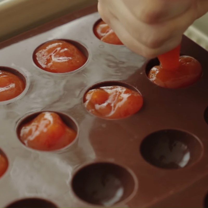 Step 2 Pour into molds Chewy candy without gelatin
