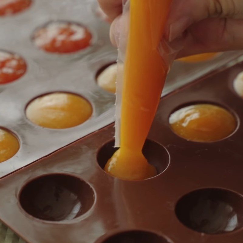 Step 2 Pour into molds Chewy candy without gelatin