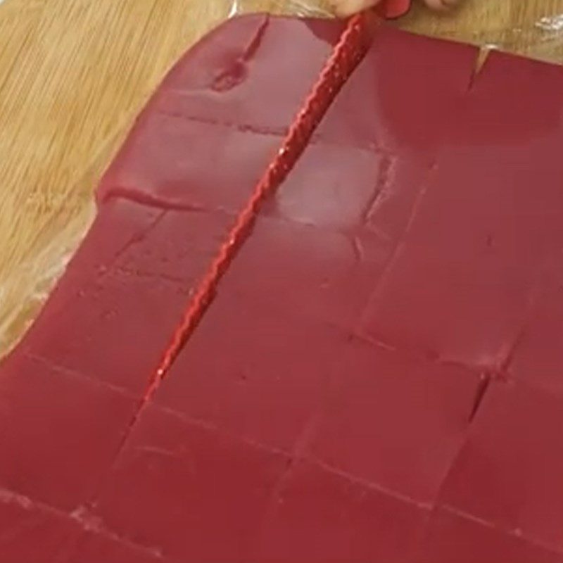 Step 4 Pouring the mold and completing the Pomegranate Jelly with cornstarch