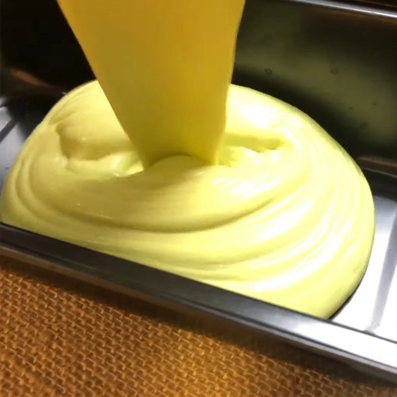 Step 5 Pour into molds and freeze Durian butter