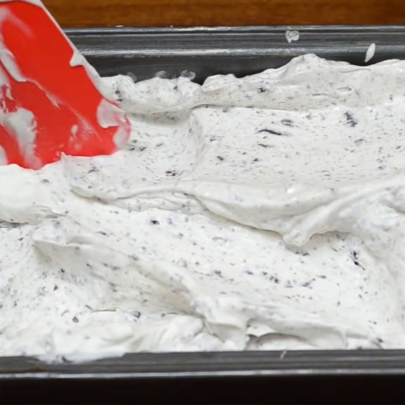 Step 4 Pour into mold and chill Oreo cookie cream
