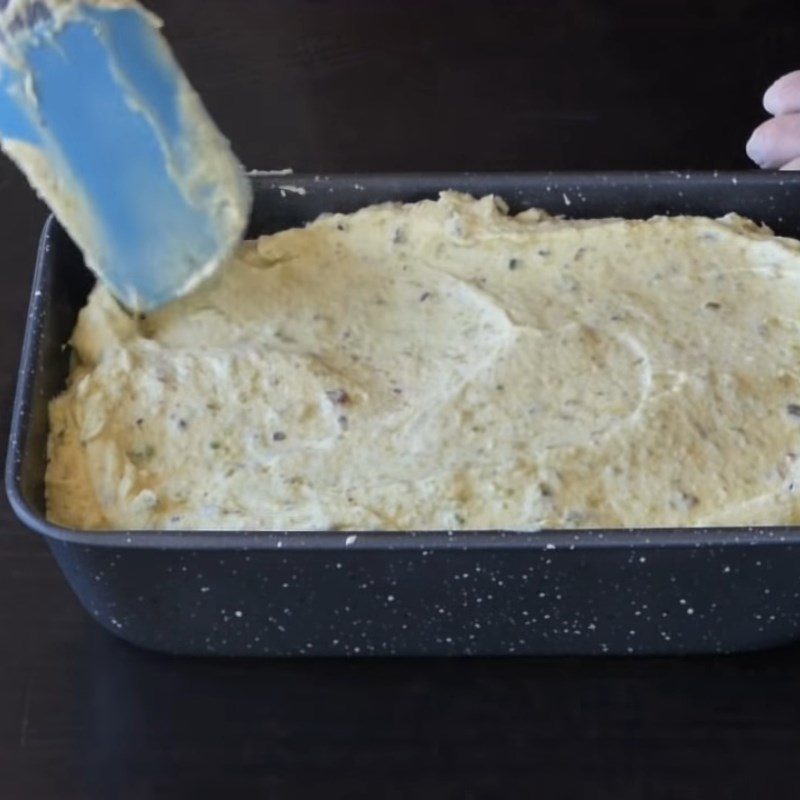 Step 4 Pour into molds and chill