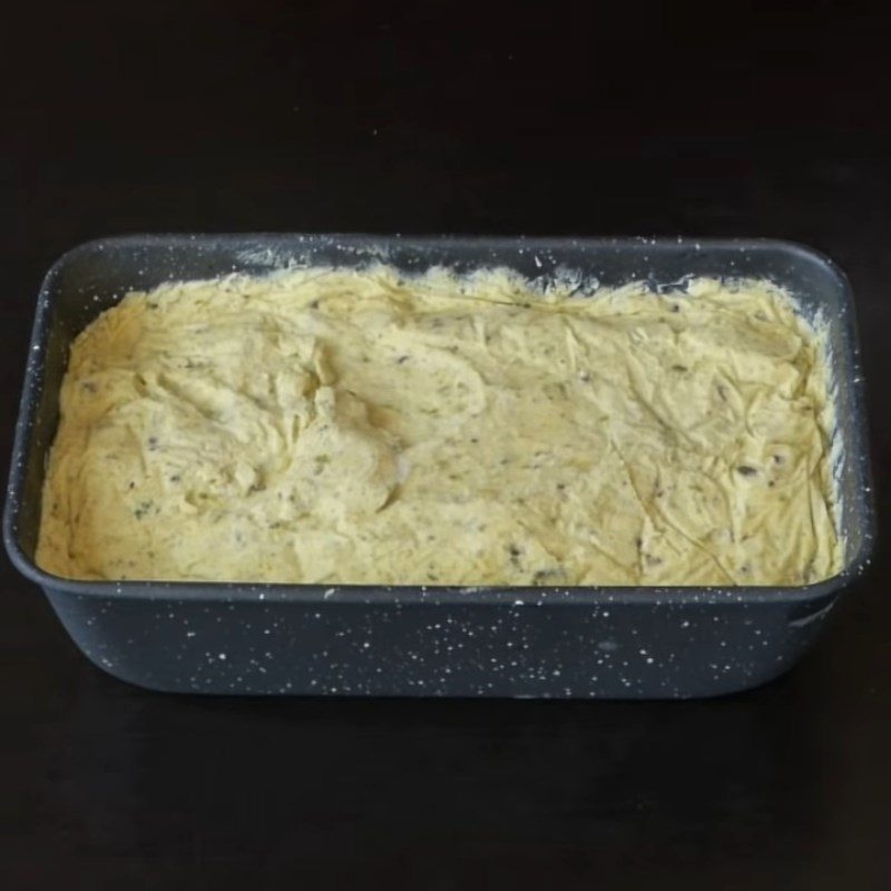 Step 4 Pouring and cooling Pistachio ice cream