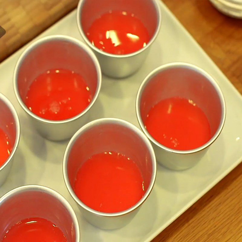 Step 3 Pouring the mold and chilling the cake for the first time Plum coconut panna cotta
