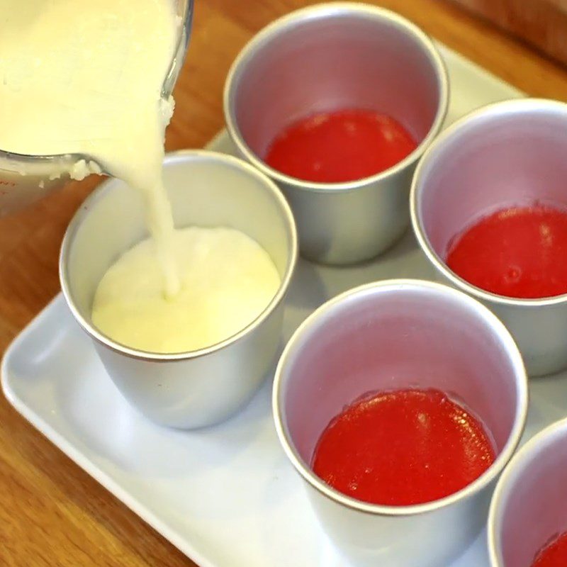 Step 5 Pouring the mold and cooling the cake for the second time Panna cotta plum coconut