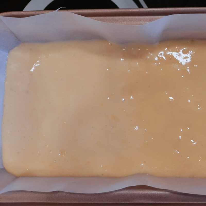 Step 3 Pouring into the mold and baking the lemon sauce pound cake