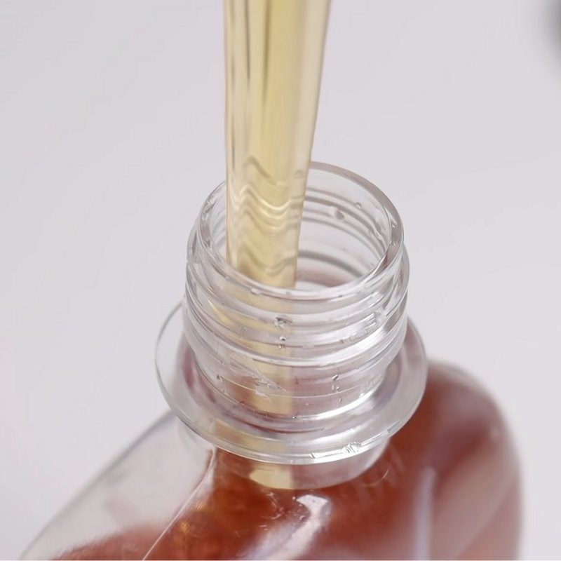 Step 2 Pour honey into the bottle and cool Honey jelly from honey