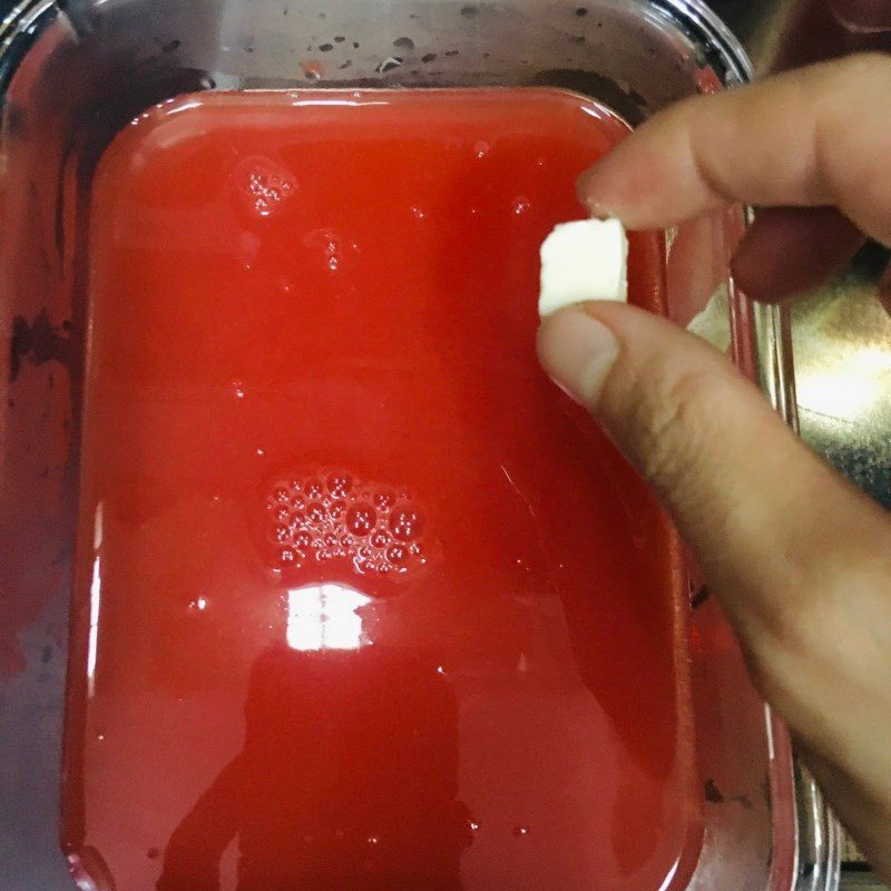 Step 3 Pour the jelly Watermelon jelly cheese