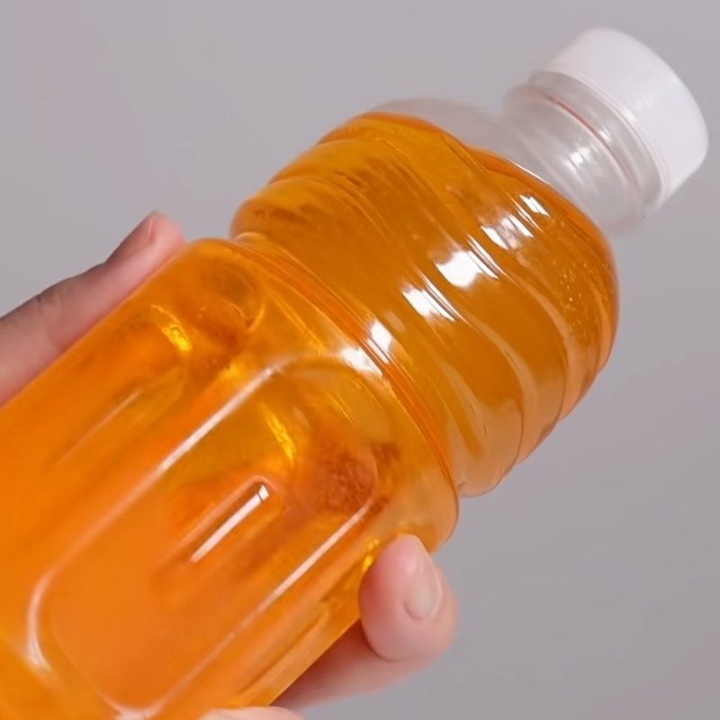 Step 3 Pour into a bottle and chill Honey jelly from sugar