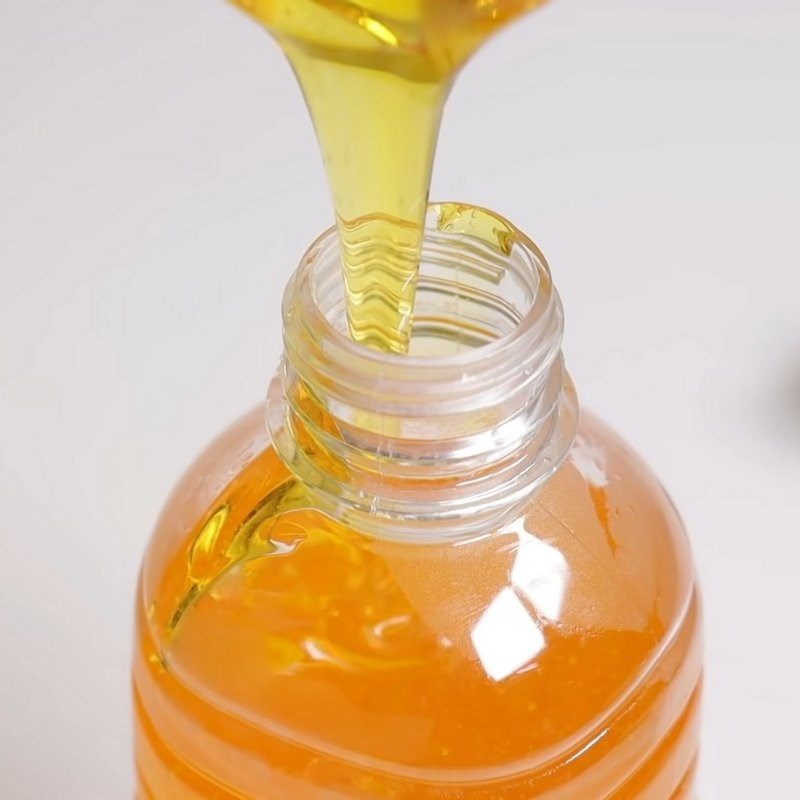Step 3 Pour into a bottle and chill Honey jelly from sugar