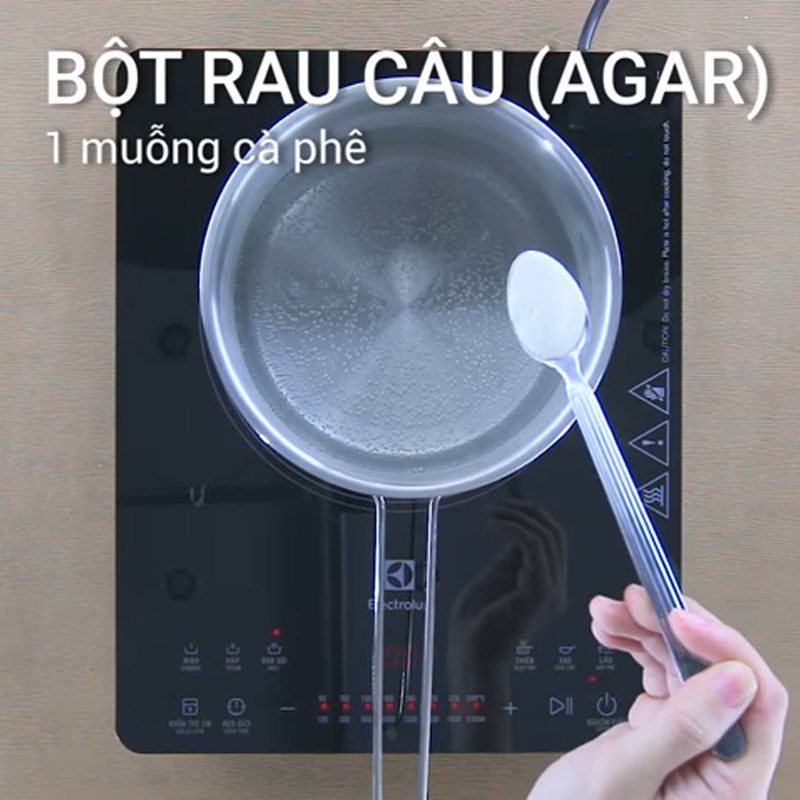 Step 1 Boil the gelatin mixture for white pearls