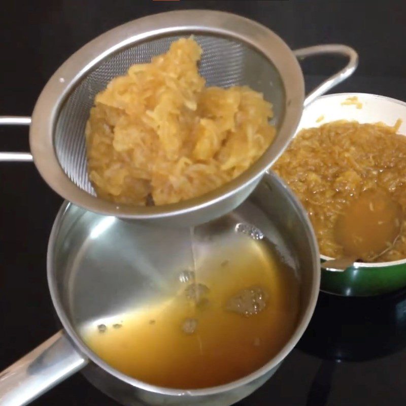 Step 3 Cook the soaked apple and sugar mixture