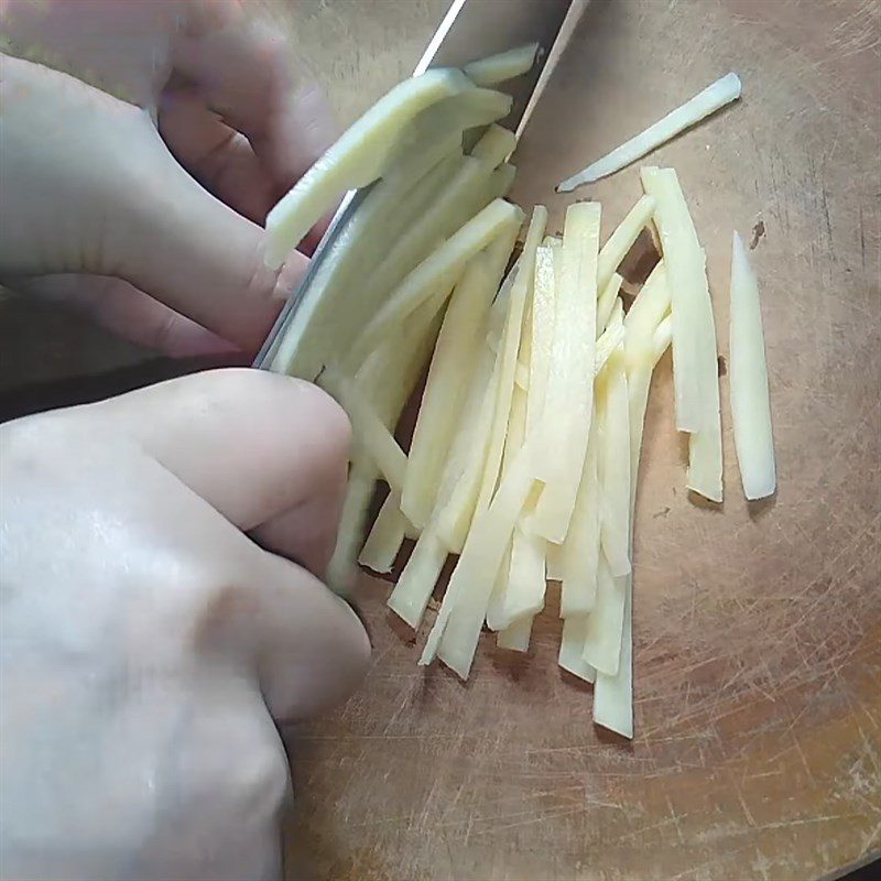 Step 1 Prepare the Bamboo Shoots for Dried Fish Bamboo Shoot Salad