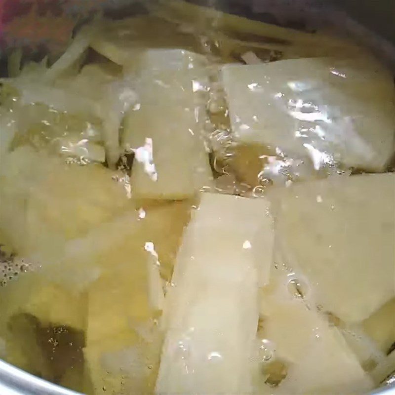 Step 1 Prepare the Bamboo Shoots for Dried Fish Bamboo Shoot Salad