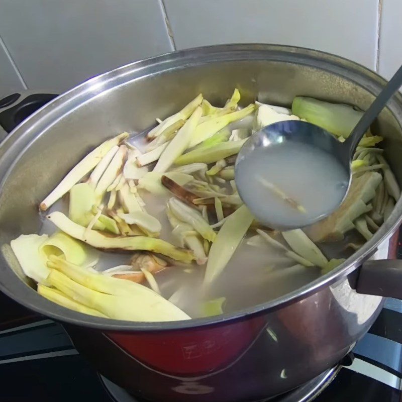 Step 3 Pork Leg Stew Pork leg stew with banana flower
