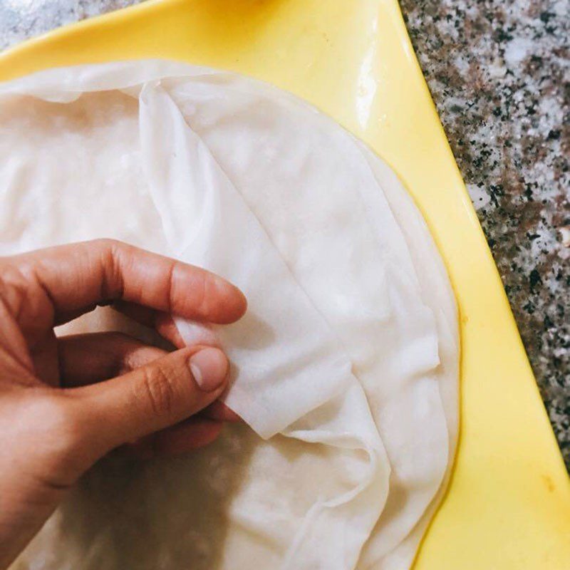Step 6 Steaming the spring roll wrapper - crispy wrapper