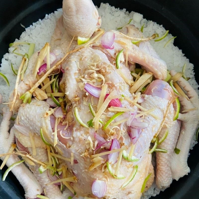 Step 4 Steamed Chicken with Rock Salt and Dipping Sauce Steamed Chicken with Rock Salt