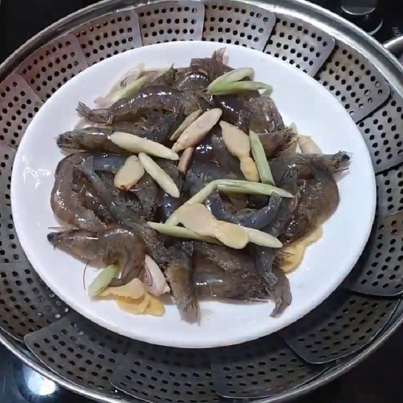 Step 4 Steam the shrimp Steamed shrimp with ginger