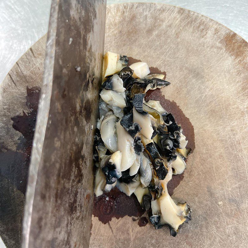 Step 2 Steaming and Chopping Snails Snail Cake Steamed with Mushrooms