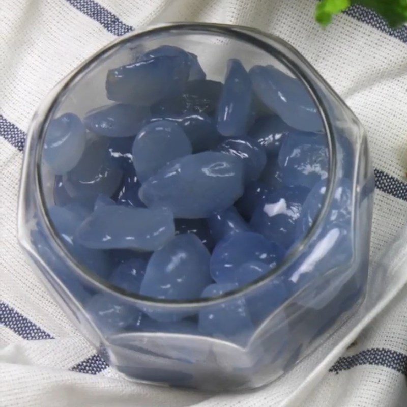 Step 4 Completion Jackfruit seed yogurt with butterfly pea flower