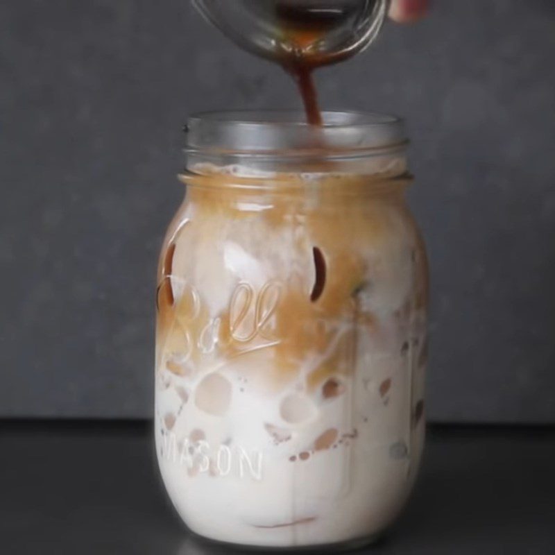 Step 3 Completion Fresh Milk Almond Coffee