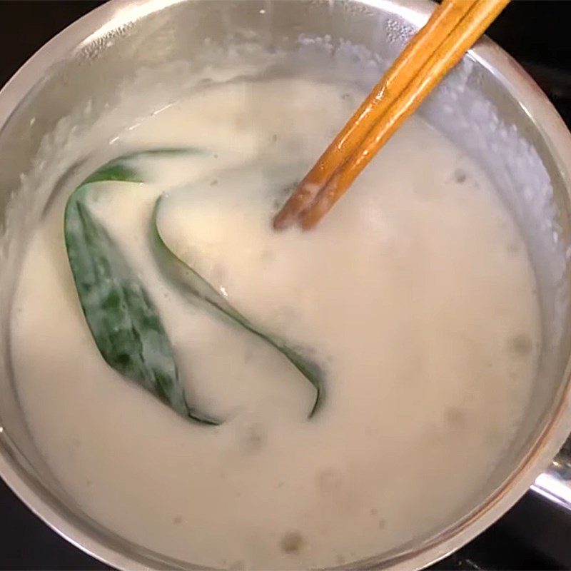 Step 3 Making Coconut Milk for Mixed Sweet Soup with Electric Pressure Cooker