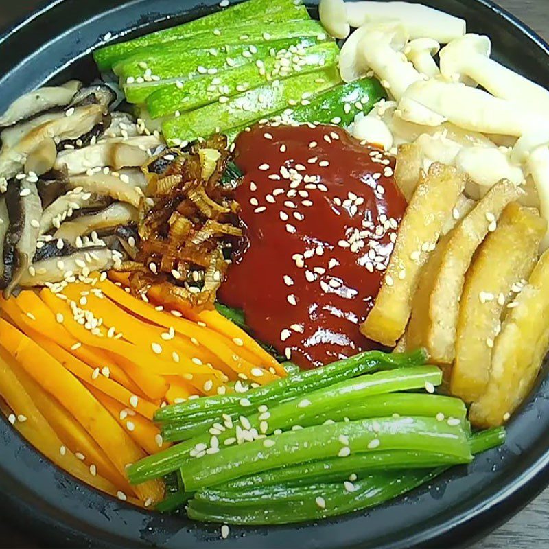 Step 5 Completion of vegetarian mixed rice with soy sauce