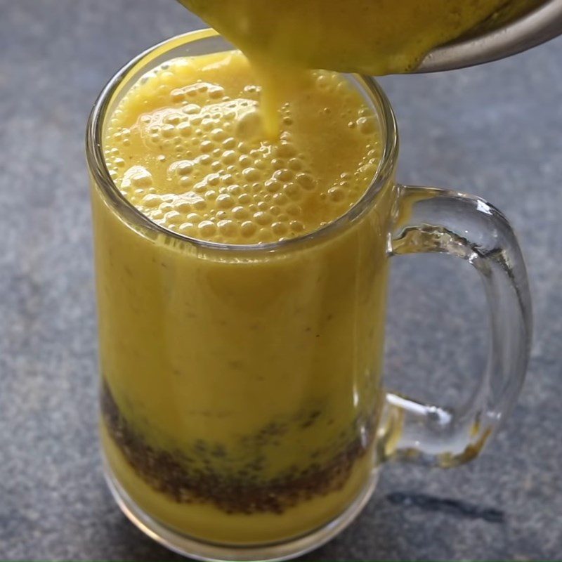 Step 5 Complete Pineapple smoothie (fragrant) chia seeds