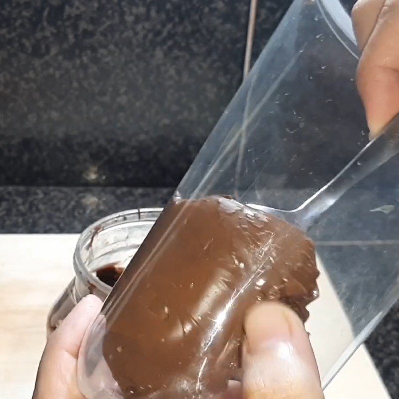 Step 3 Finish Chocolate Nutella milk tea