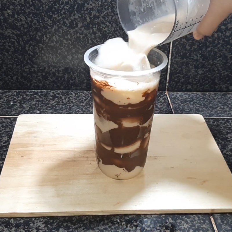 Step 3 Complete Nutella chocolate milk tea