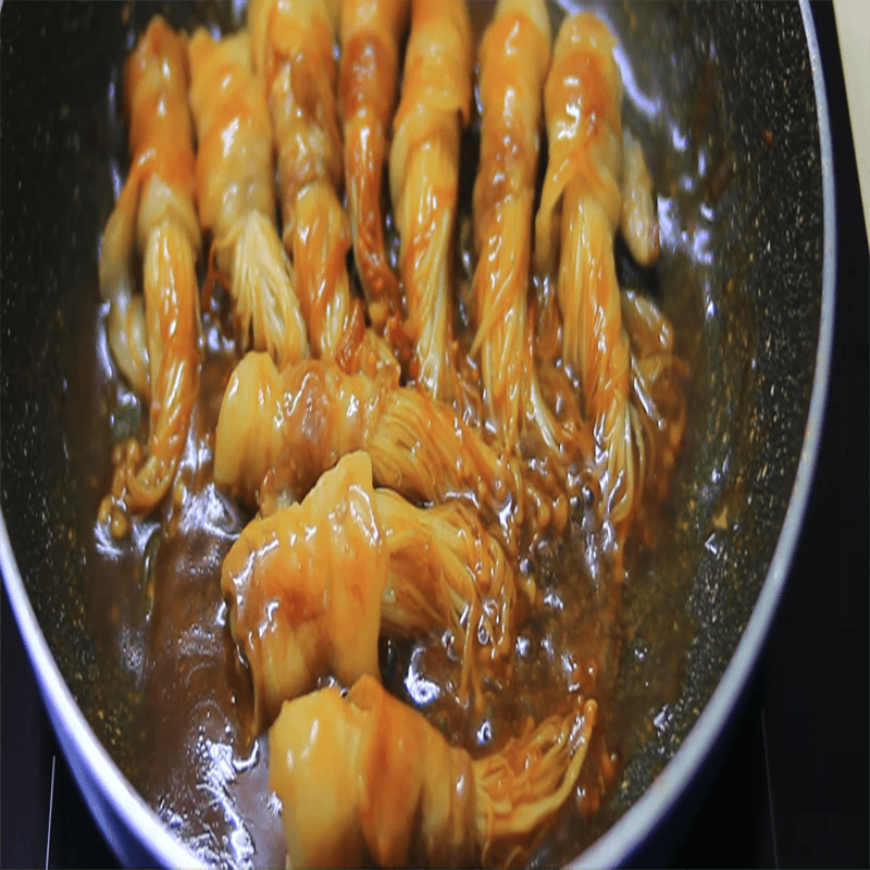 Step 5 Completion Pork belly rolled with enoki mushrooms