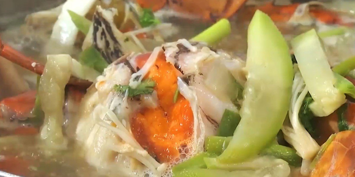 how to cook appealing crab soup easy to make at home 04585
