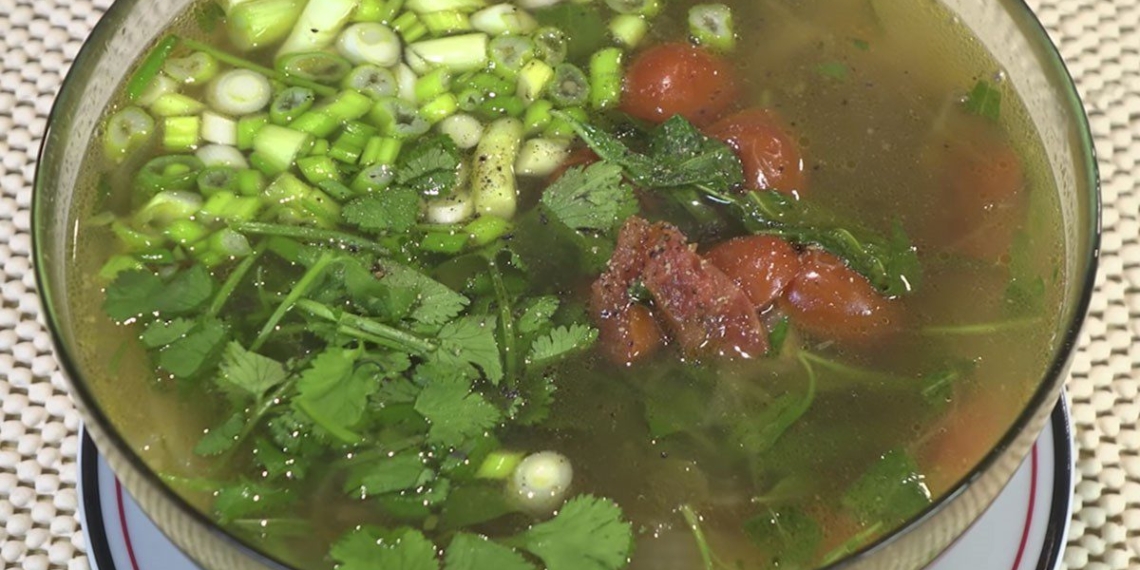 how to cook beef soup with aromatic herbs delicious simple for meal 06092