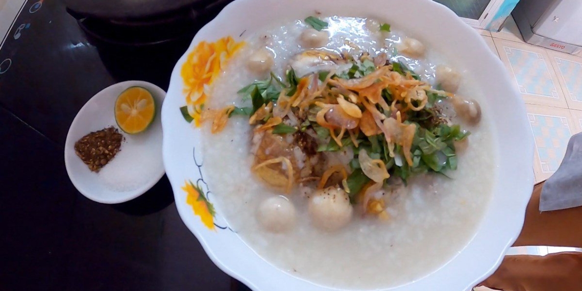 how to cook delicious nutritious duck egg porridge without salt 01349