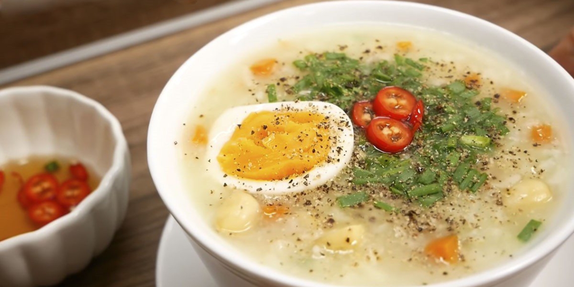 how to cook lotus seed congee with pork and quail egg delicious recipe 02876