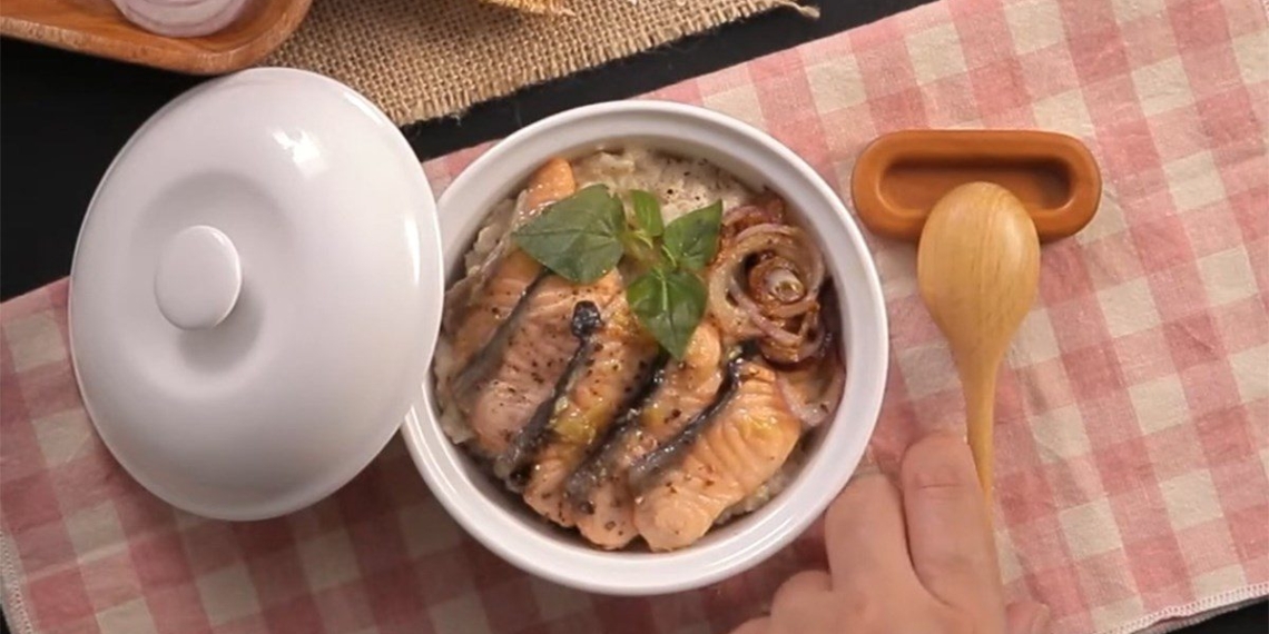 how to cook salmon congee simple delicious nutritious 05847