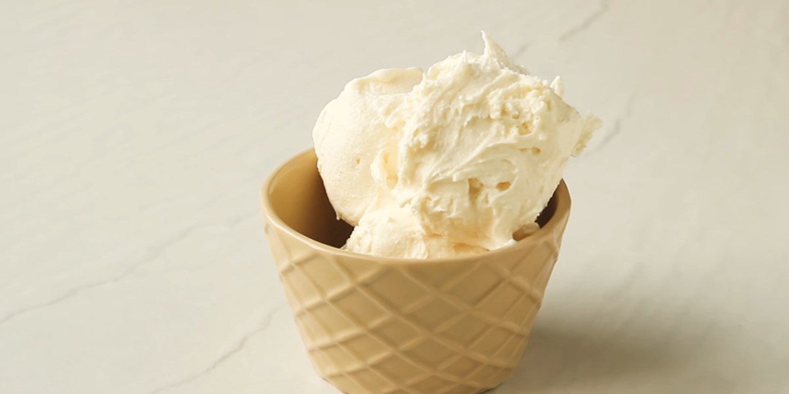 how to make cheese ice cream creamy sweet cold 08753