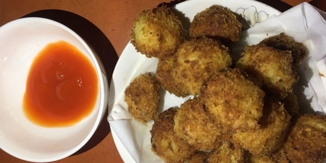 how to make crispy fried potato cakes delicious and attractive very simple 14966