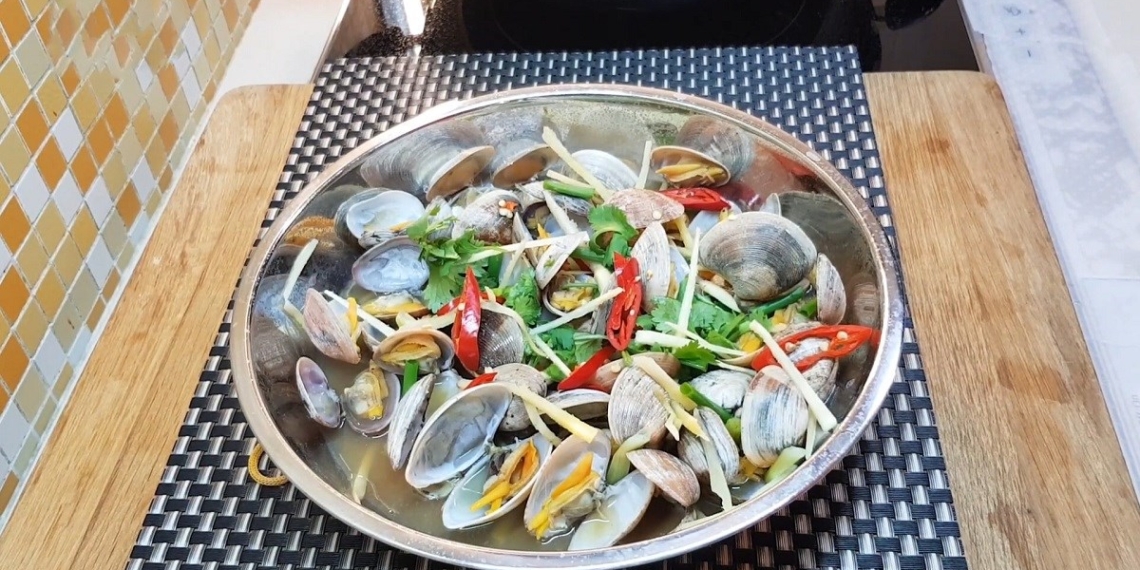 how to make delicious and fragrant steamed clams with ginger super simple 12901