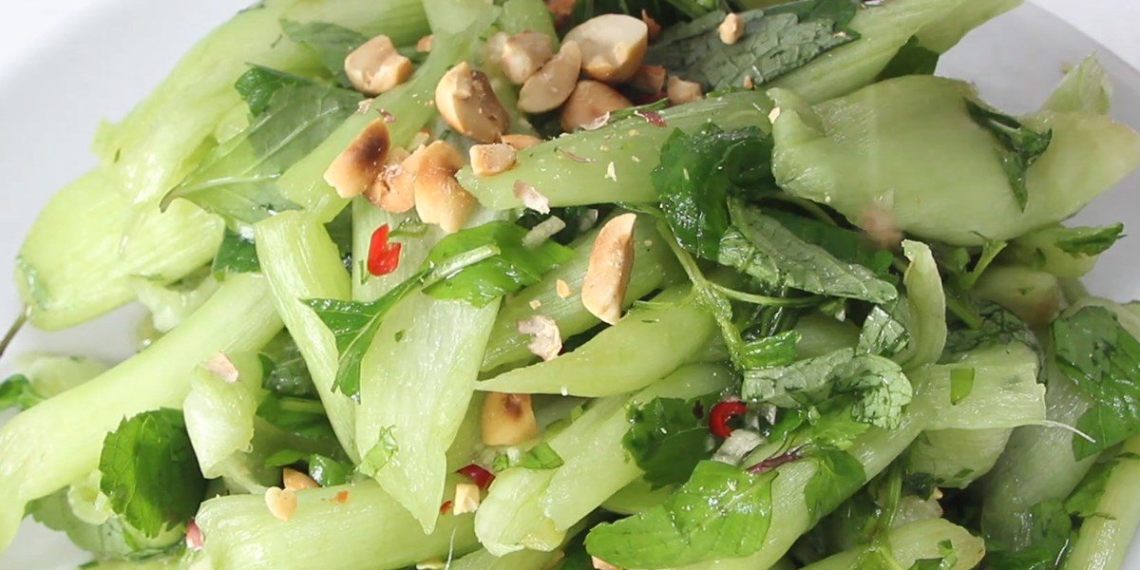 how to make delicious fresh salad with crunchy texture cold delightfully stimulating 10268