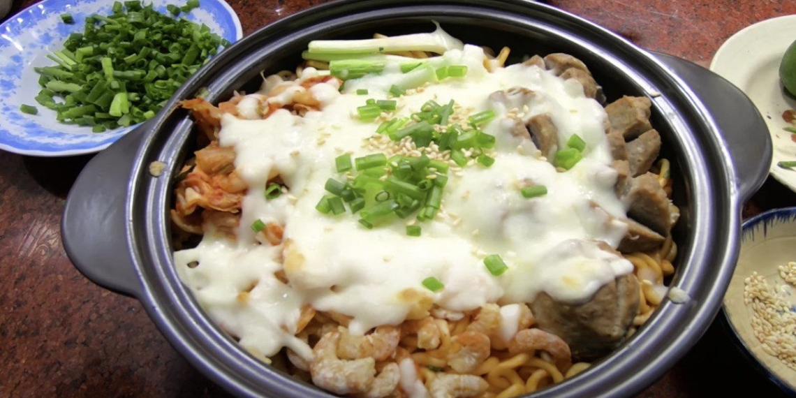 how to make delicious simple mixed noodles at home 07586